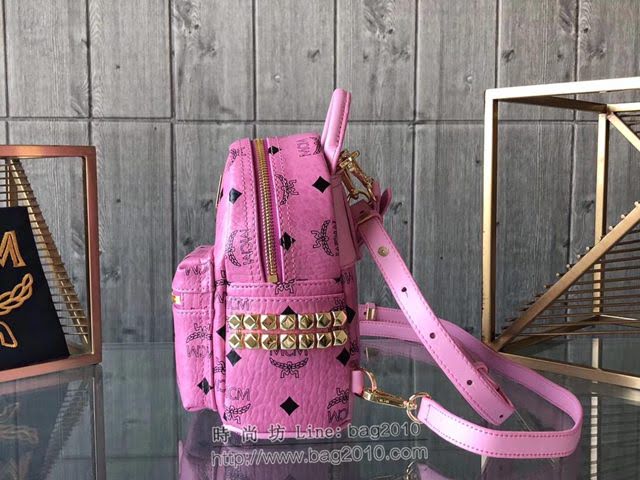 MCM雙肩背包 原單 超mini Stark經典女背包 側邊點綴鉚釘 MCM後背包 時尚迷人單品  mdmc1093